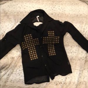 Black %100 polyester button up top